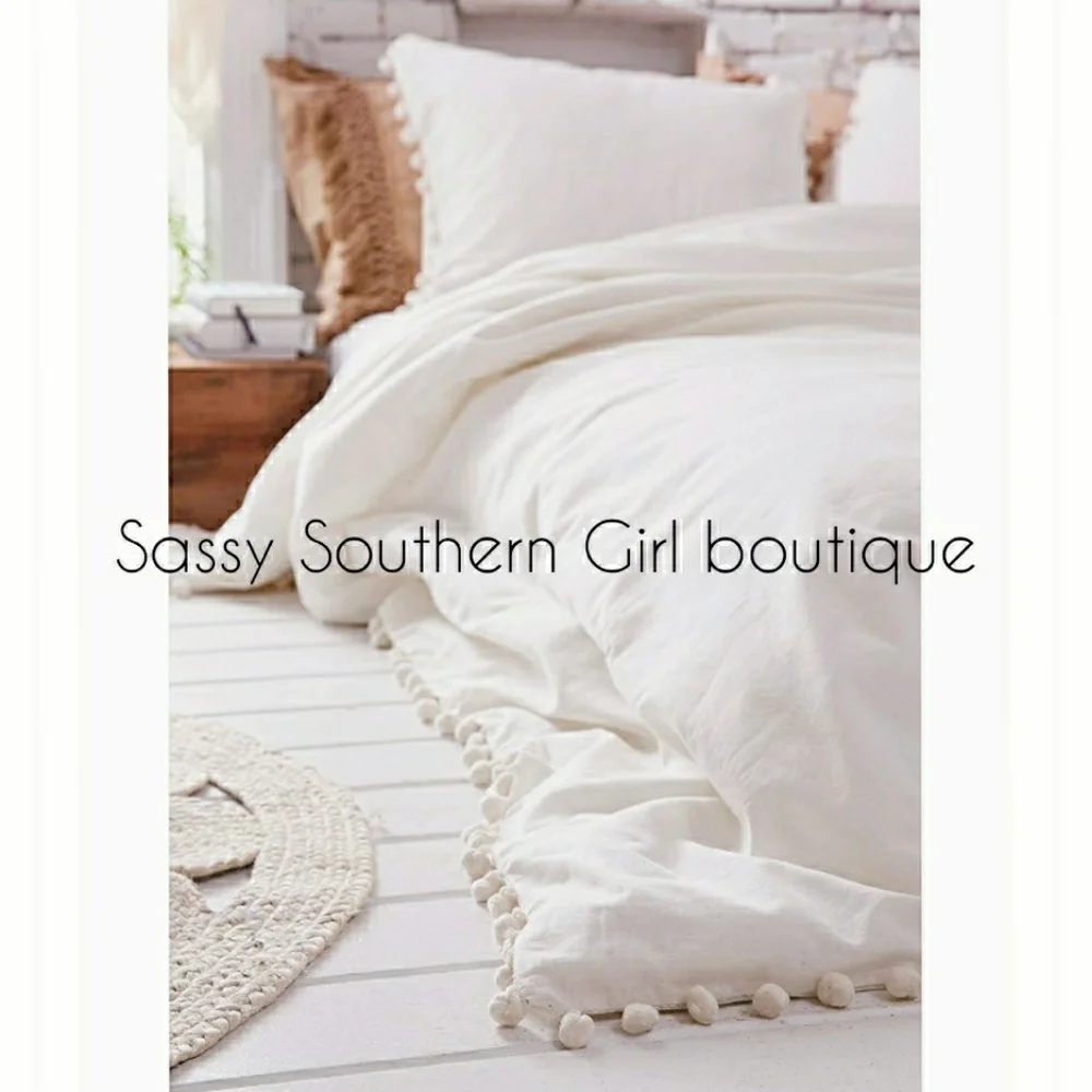 ⭐🆕White washed pom pom duvet cover set